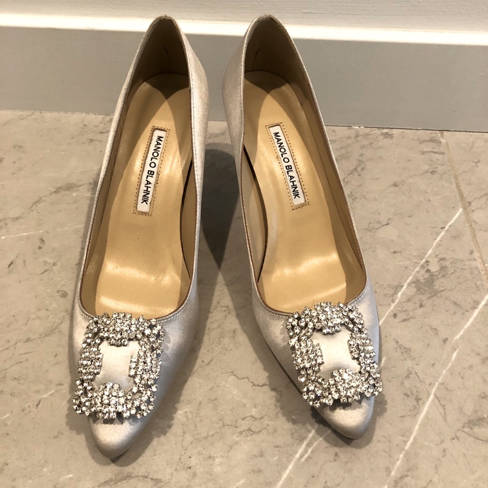 Manolo Blahnik Hangisi 70 size 39